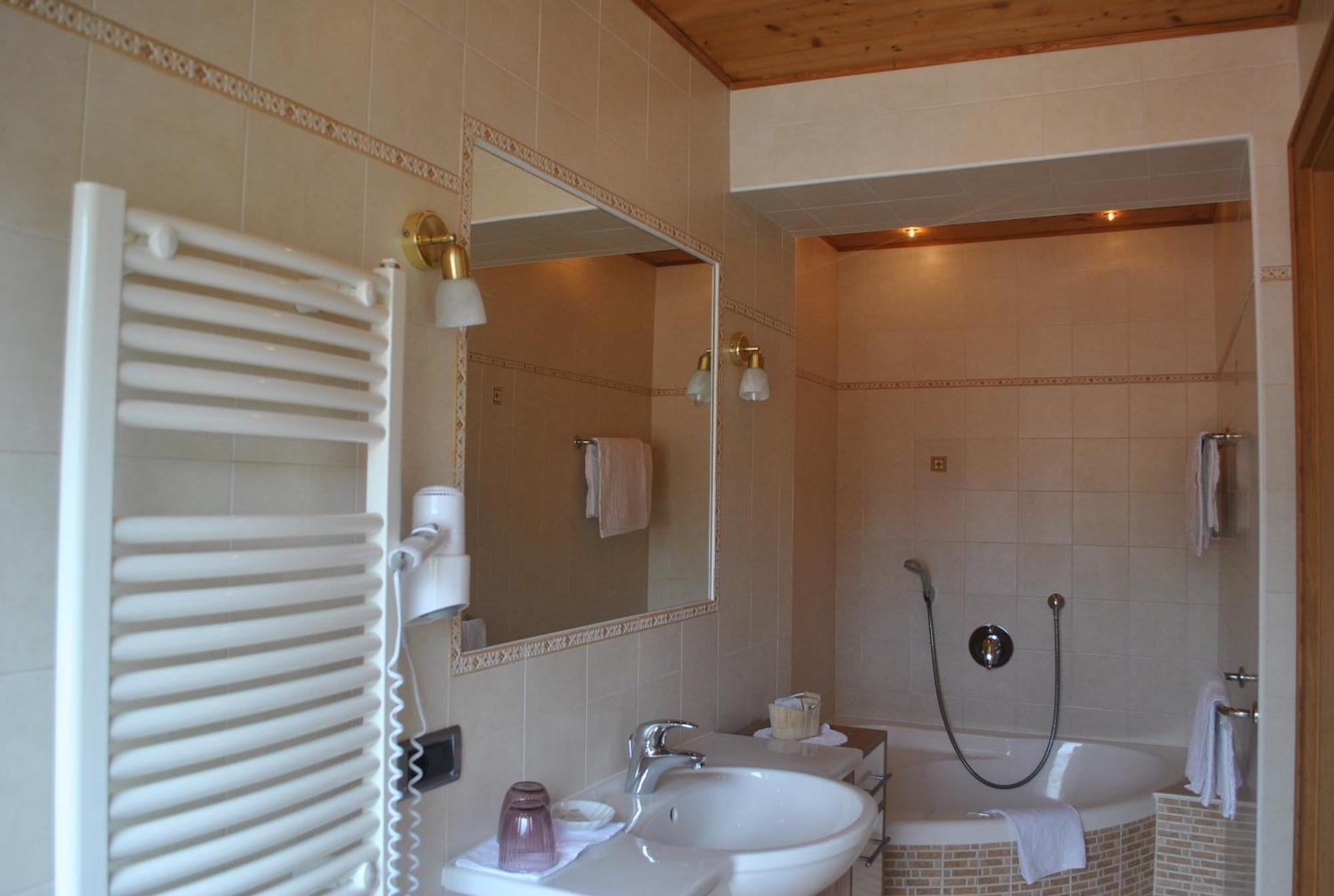 Hotel Garni Walter Ortisei Luaran gambar